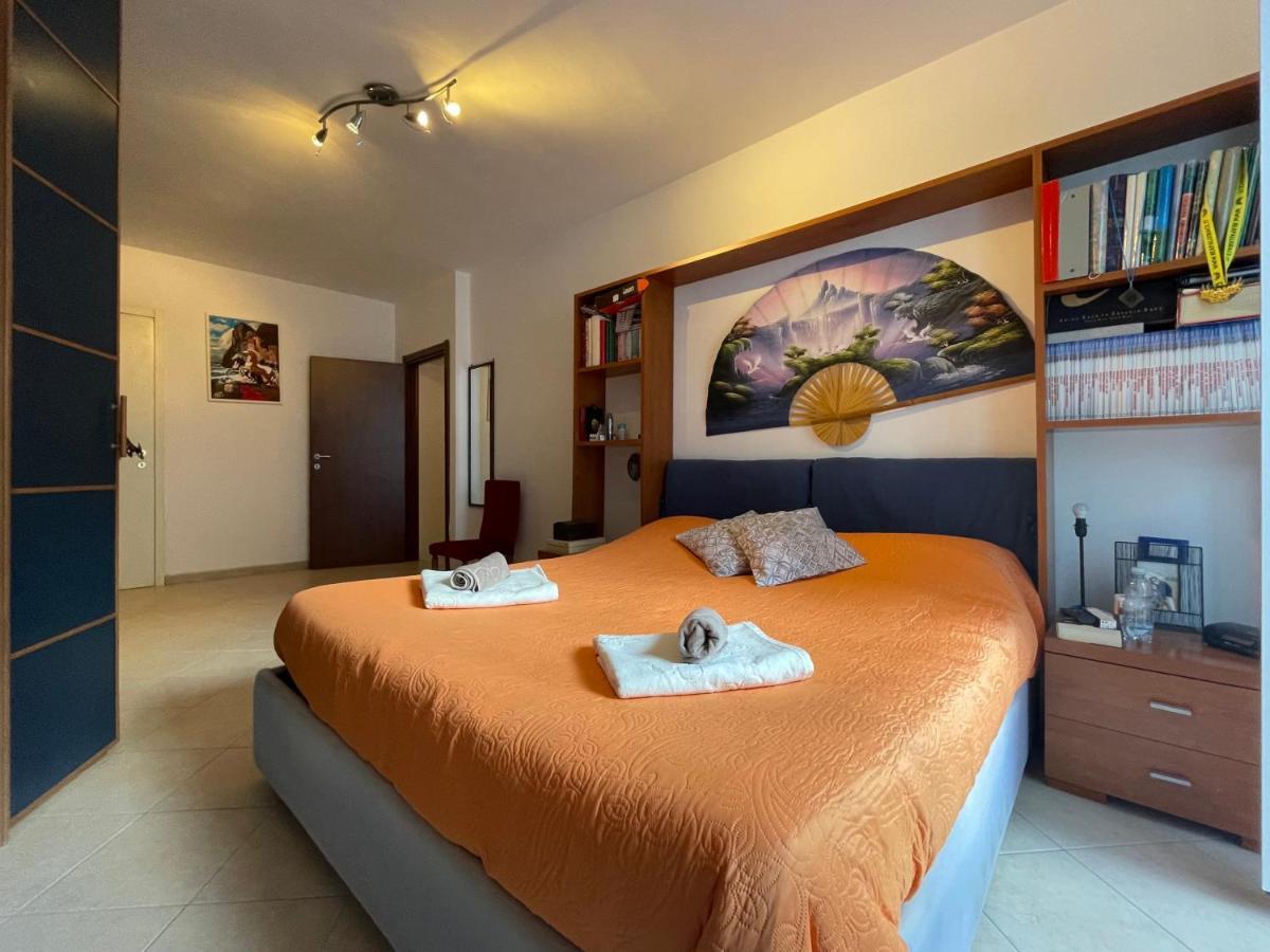 Tra Alpi Apuane E Cinque Terre.. Casetta Renata! Villa Valeriano Lunense Bagian luar foto